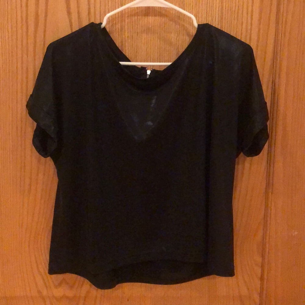 Metallic sheen cropped tee